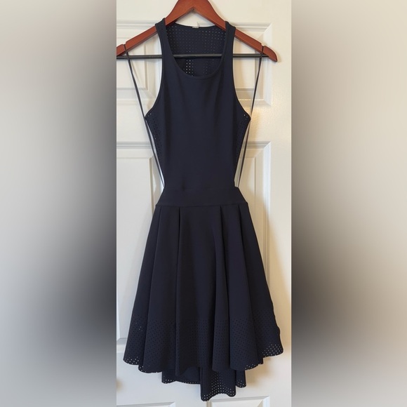 Lululemon Black Away Dress Size Small - Picture 12 of 13